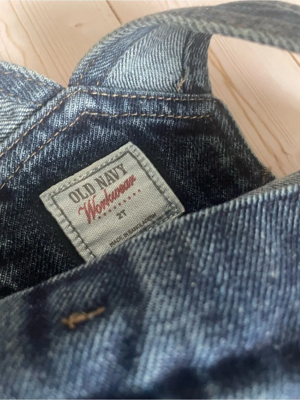 Old Navy classic dark